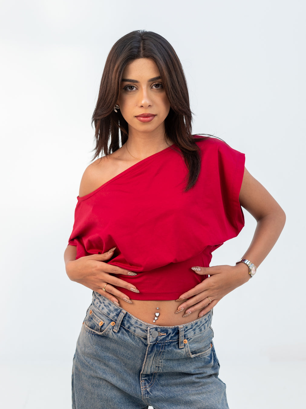 BURGUNDY OFF-SHOULDER TEE