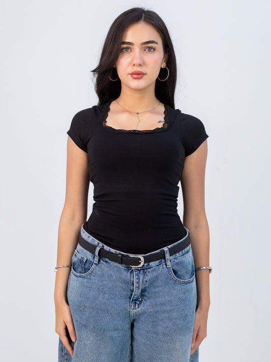 BLACK SQUARE LACE TOP