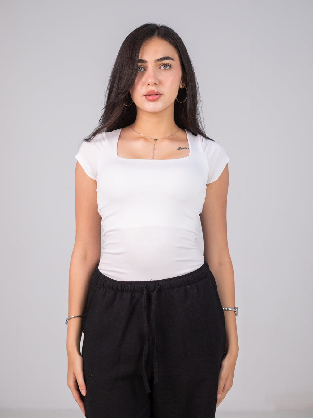 WHITE SQUARE TOP