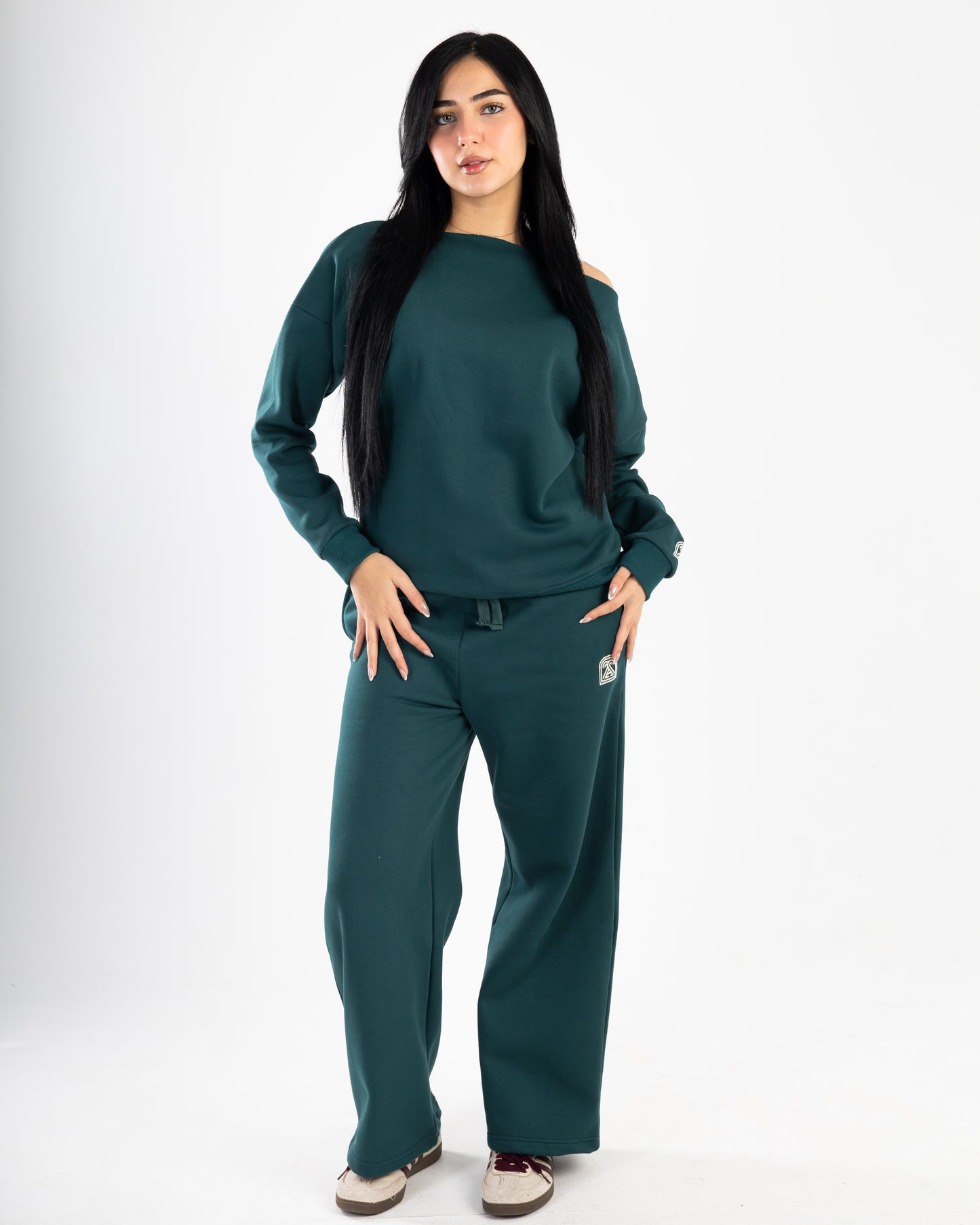 Dark Green Off-Shoulder and Sweatpants