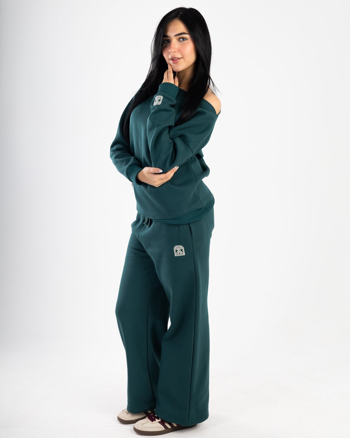 Dark Green Off-Shoulder and Sweatpants